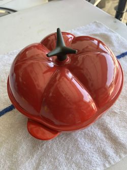 2.25QT tomato shape enamel cast iron baking pot