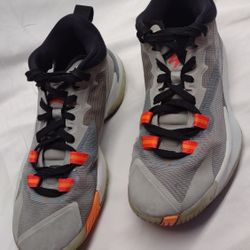 Nike Air Jordan Zion 1 Men's Size 7Y