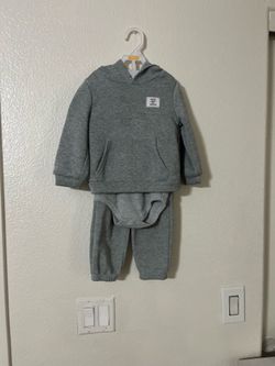 Kid 3 pc sweat suit size