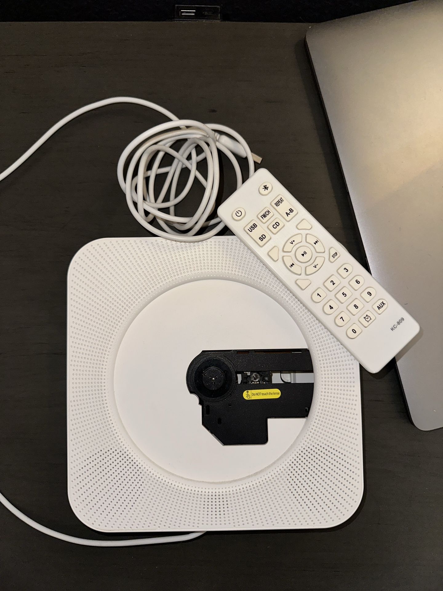 Wall Mount. KC-809 Wall-Mounted CD Player