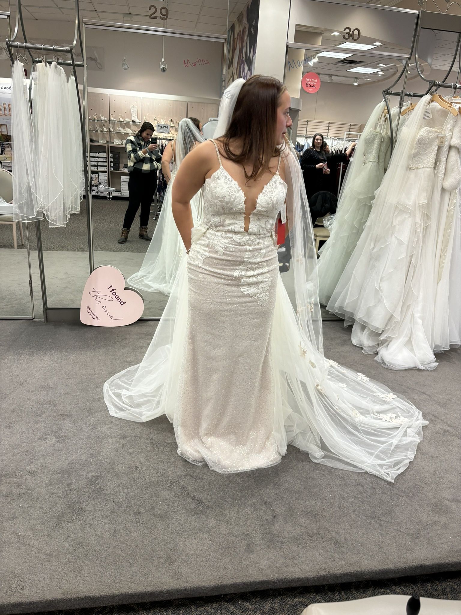 Never Worn Wedding dress