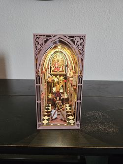 Book Nook Alice In Wonderland