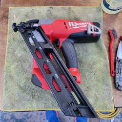 Milwaukee Fuel Finish Gun 15ga TOOL ONLY