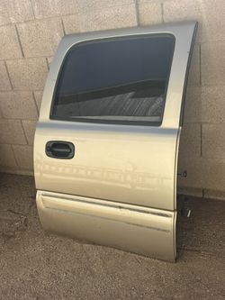 2005 Suburban Rear Passenger Door