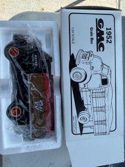 1952 GMC Grain Box Truck 1/34 Scale Die Cast