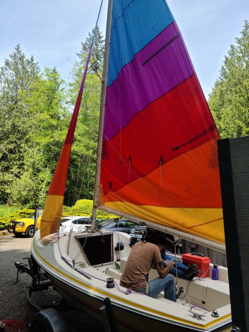 1980 18ft Buccaneer Sailboat with Trailer