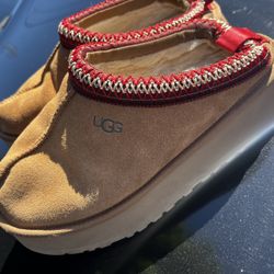 UGG Tazz 