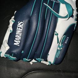 Mariners T Ball Glove