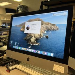 iMac 21.5inch late 2013 i5 8gb ram  1TB sata disk macOS Catalina version 10.15.7 It has a small crack on the right corner. Check the pics for details.