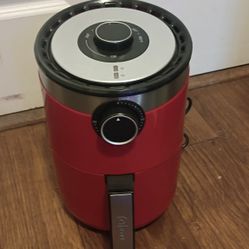 Dash Compact 2 Qt. Air fryer 