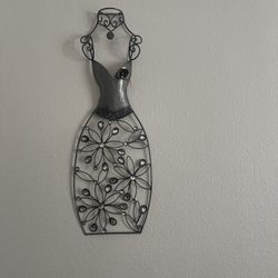 Vintage Black Wire Dress Wall Décor – Feminine Chic 🖤