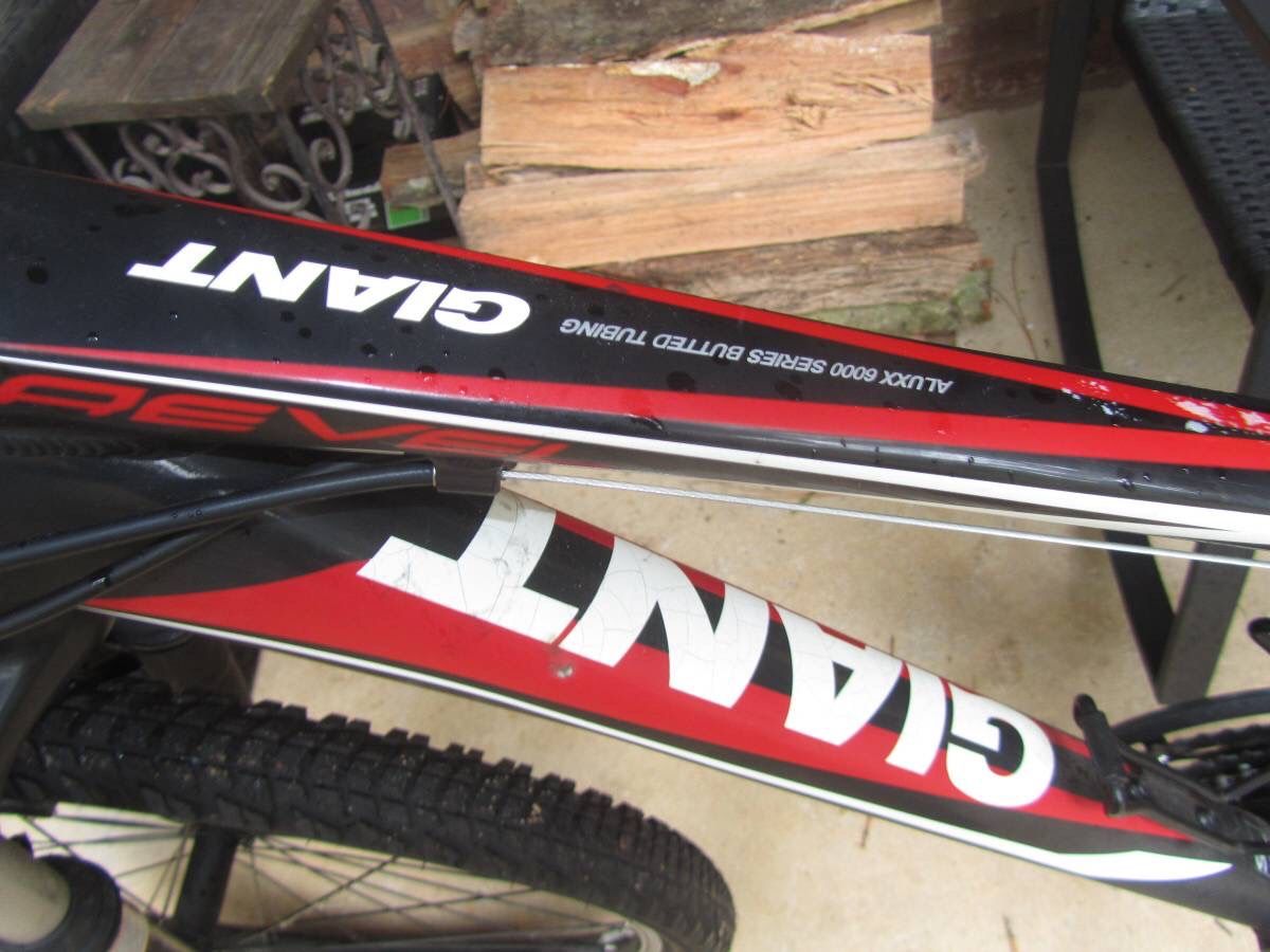 GIANT REVEL ALUXX 6000 SERIES BUTTED TUBING black red white XS