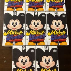 Mickey Family Cute Together Keychain 