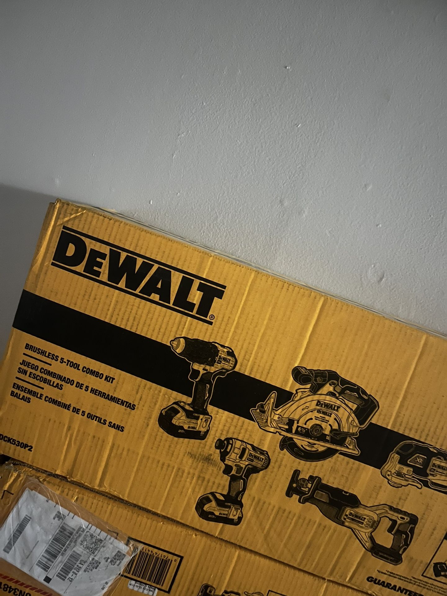 DEWALT 20V MAX Brushless 5-Tool Combo Kit