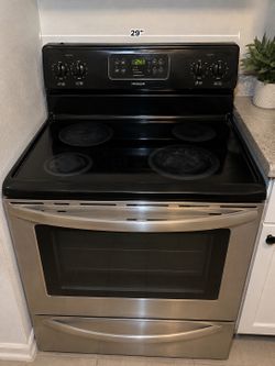 $300 OBO – Frigidaire Stainless Steel Electric Range