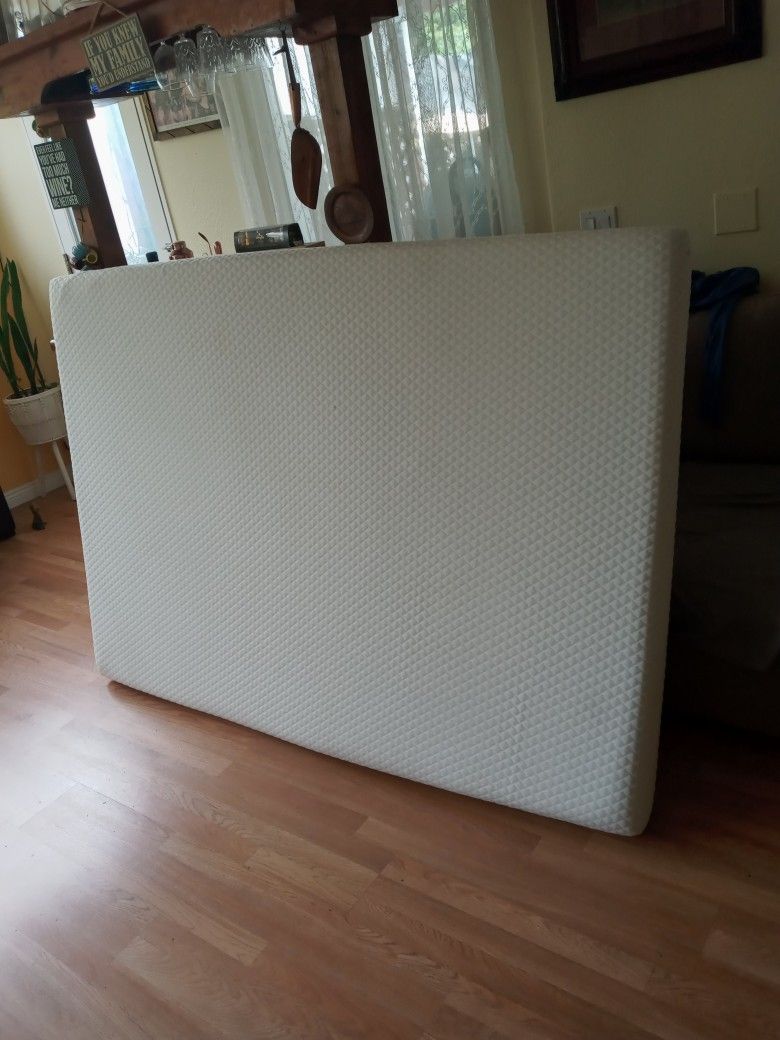 Full-size Memory foam