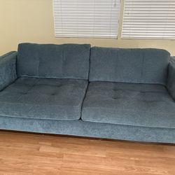 Sofa  🛋️  Couch ROOMS TO GO