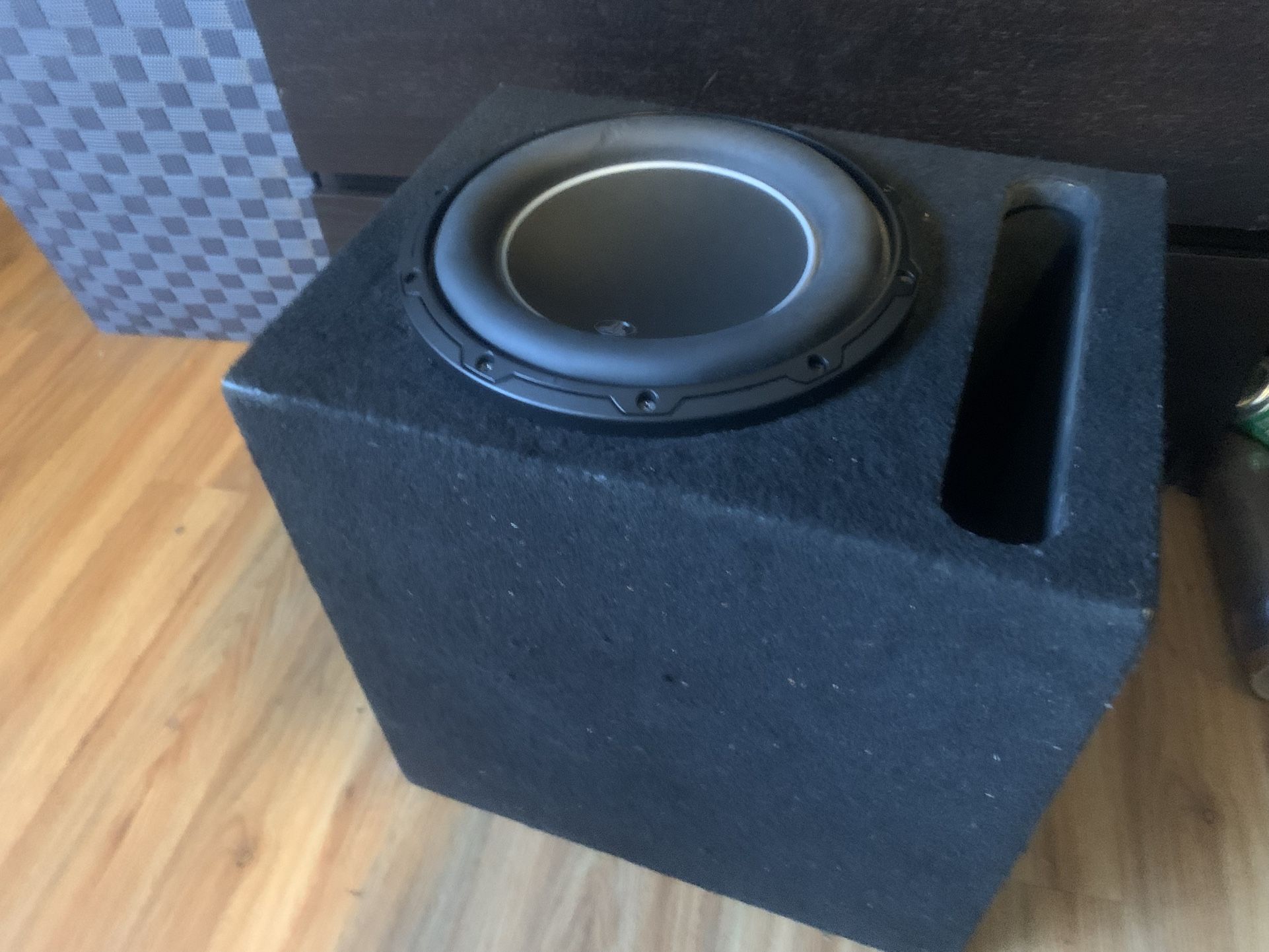 Jl Audio 10 W6v3-D4