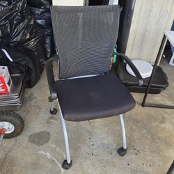 Rolling Chair And Desk