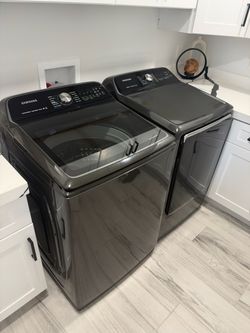 Samsung washer and gas dryer