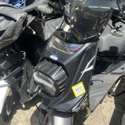 150 cc Gas Scooter Moped Motorcycle 