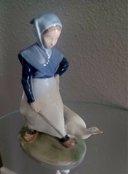 *RARE* Royal Copenhagen, Girl With Goose