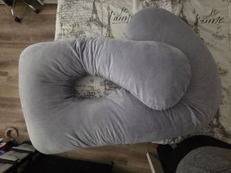 Pregnancy pillow