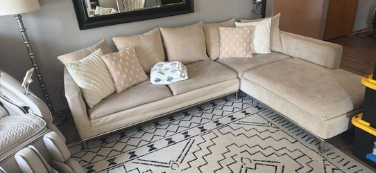 Sectional couch