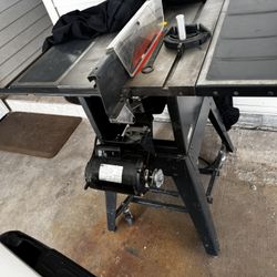 Huge Table Saw Solid Metal Craftsman- Excellent Condition 10” Inch 