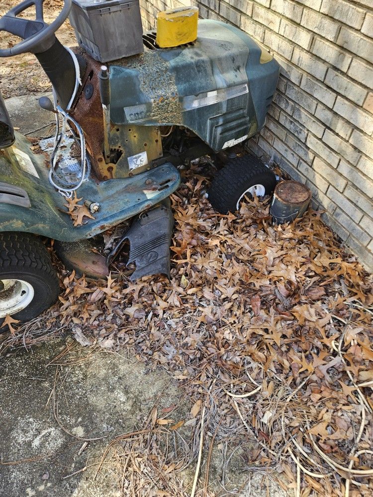 2 Riding Lawn Mowers For Parts