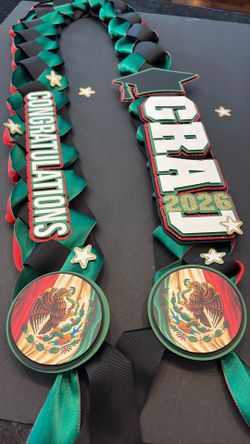 Mexico grad Lei