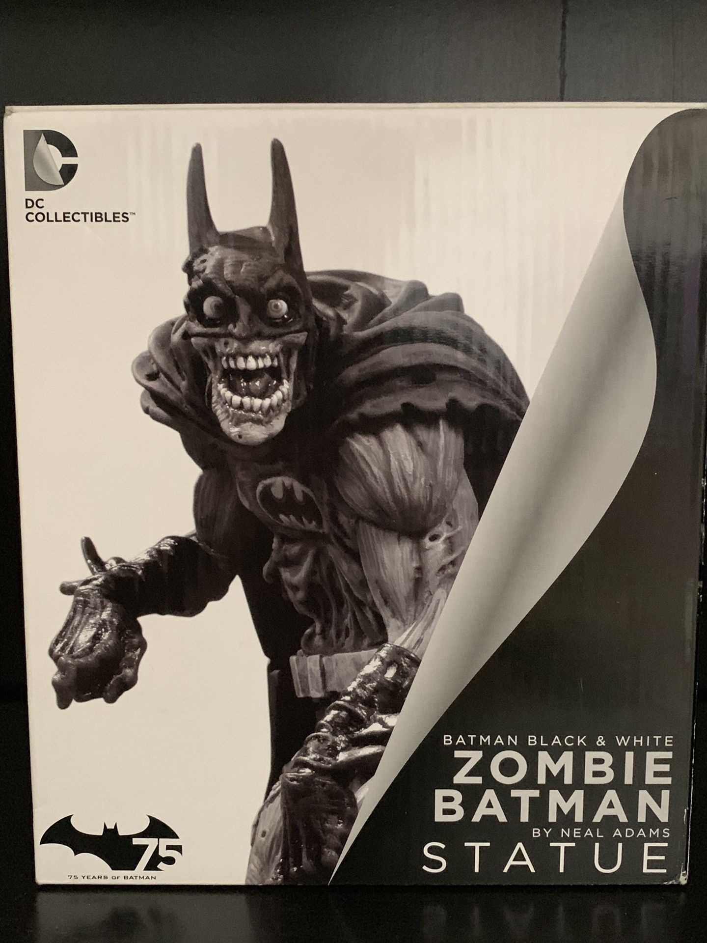 DC Collectibles Batman Statue