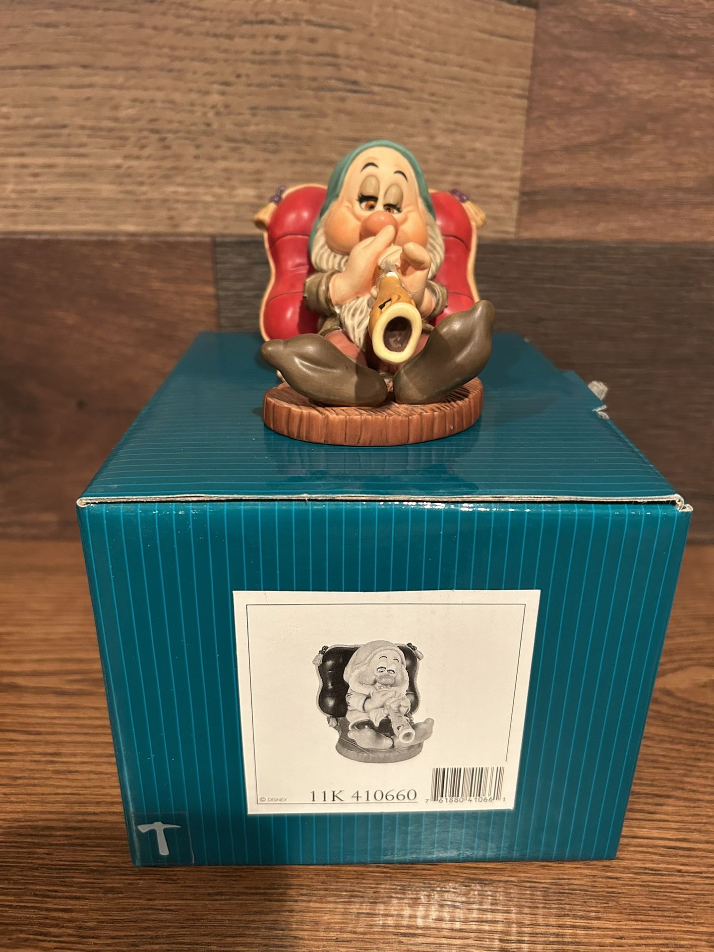 Walt Disney Classics Collection Snow White & the seven dwarfs. “Sleepy”