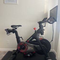 Peloton Bike 