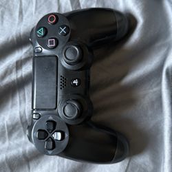 PS4 Controller