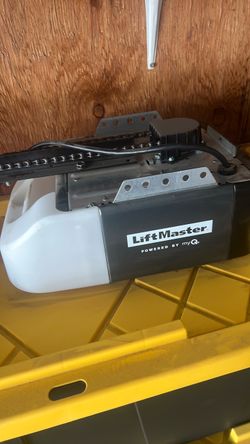 LiftMaster Garage Door Opener with myQ , like mew