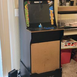 Arcade machine 
