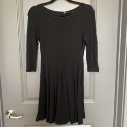 Flowy Black dress size 4 by ASOS 