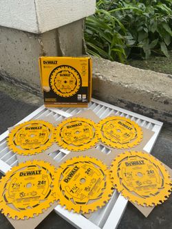 Dewalt 7 1/4 “  24T framing blades - new