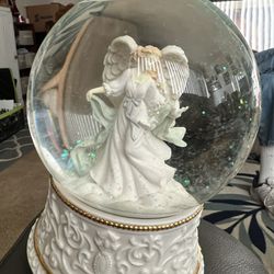 Musical Angel Snow Globe/Waterball 