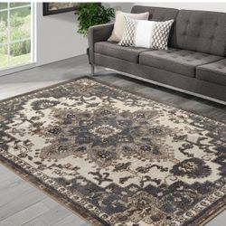 8/10 Brand New Persian Design Rug Carpet 
