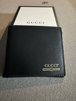 🔥 AUTHENTIC GUCCI LEATHER BIFOLD  BRAND NEW WALLET W/ BOX & CARDS 🔥