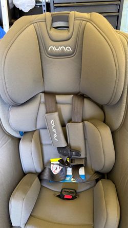 2021 Nuna Rava with infant insert- barely used!