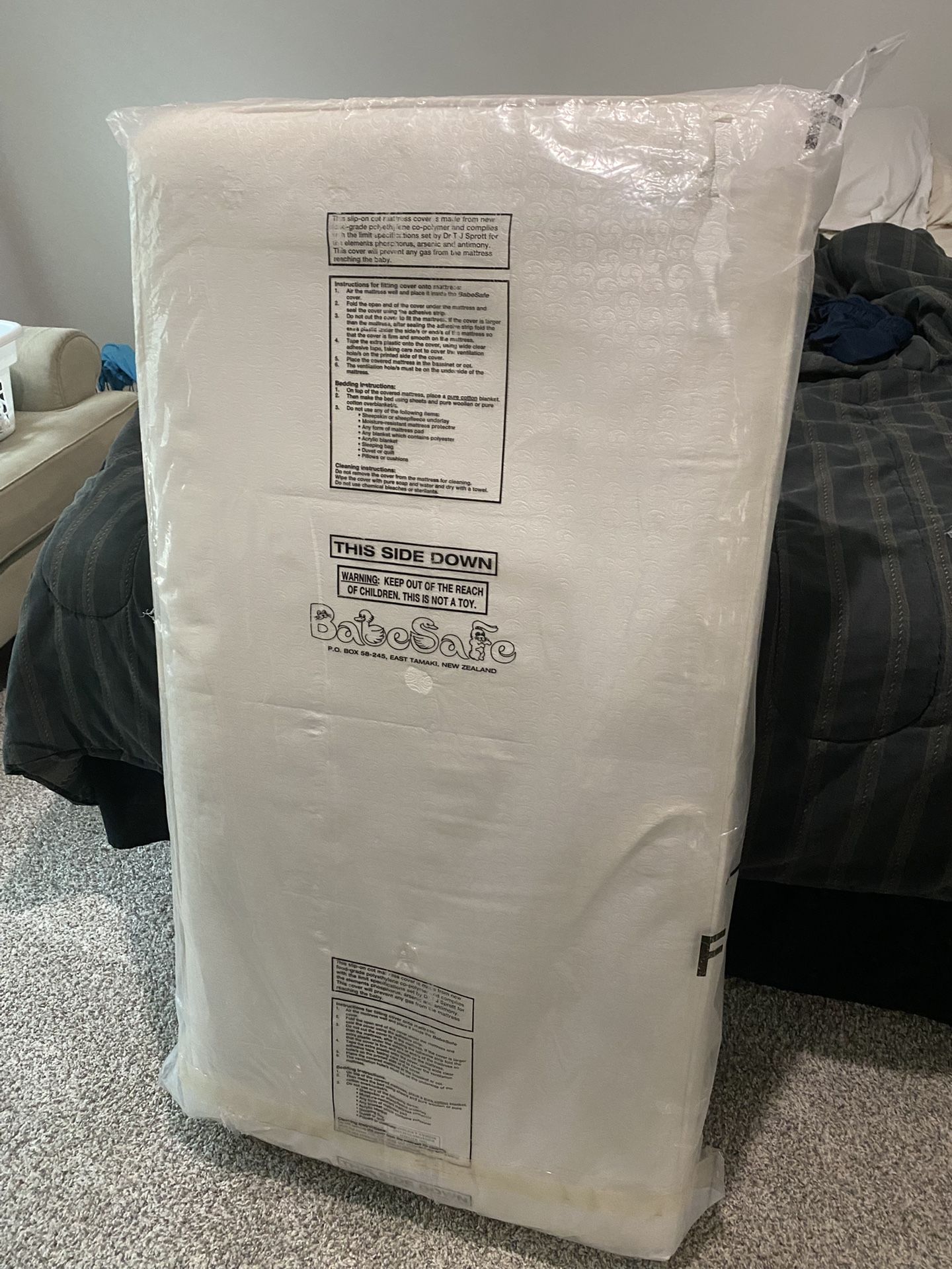 Toddler bed WITH unwrapped Mattress