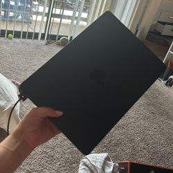 macbook air m2 8gb