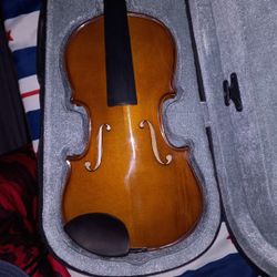 Cremona Violin With Bow And Rosin