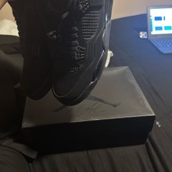 jordan 4 black cat good condition