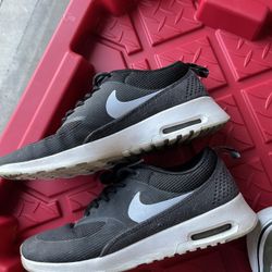 Nikes Clean 4 1/2 $10 .00