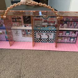L.O.L. Surprise! Pop-Up Store (Doll - Display Case)