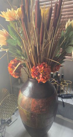 Floor vase